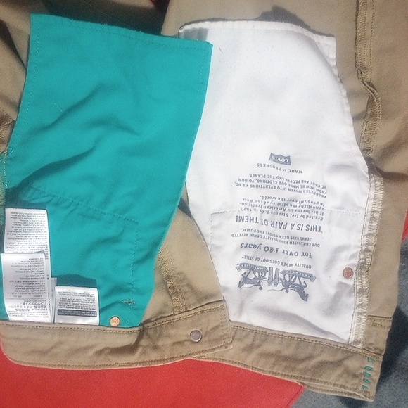 Levi's 511 straight legs tan men sz 32/32_tears on the inside of both legs. - Picture 12 of 13